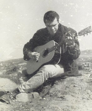 Hoyt Axton, 1962